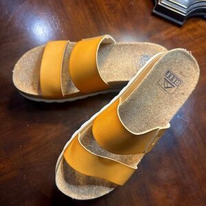 Reef Cushion Vista Hi Platform Sandal